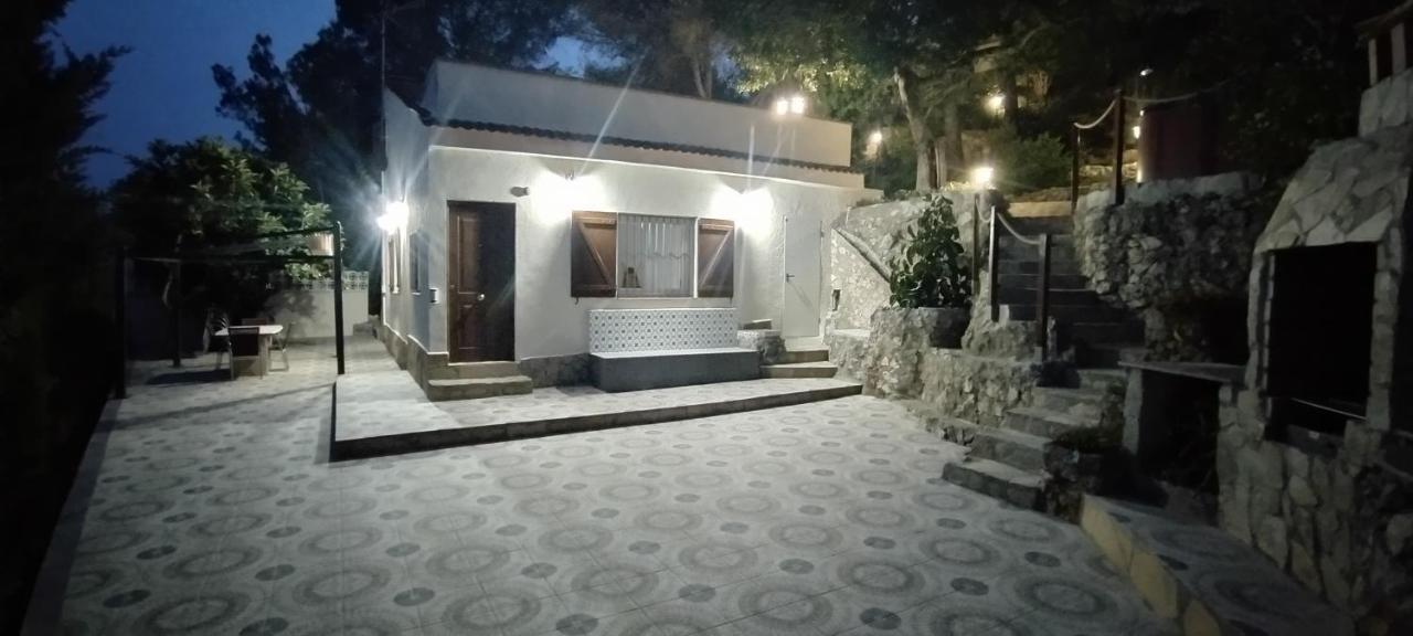 Silom House Villa ซาน เปเร เด ริเบส ภายนอก รูปภาพ